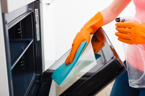 8 Tips On Deep Cleaning Your Kitchen